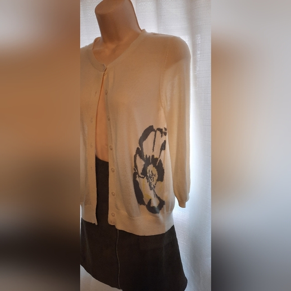 Banana Republic Cream and Black Cardigan Sweater - Picture 7 of 9